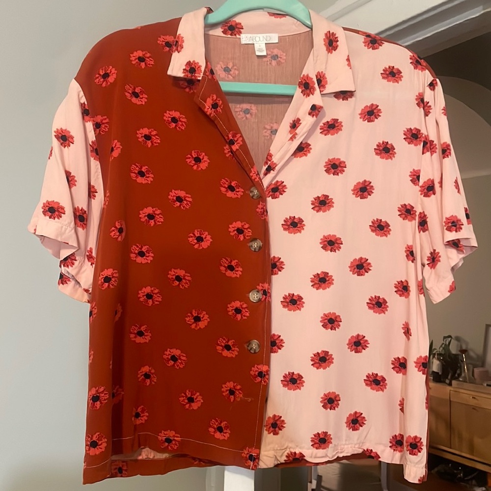 Flower pattern button up - Picture 2 of 4